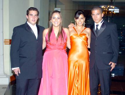 09072006 
Alejandro Pérez, Andrea Teele, Elizabeth Román y Rodolfo Barranco.