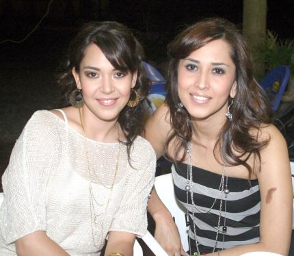 11072006 
Gloria y Karina Batres.