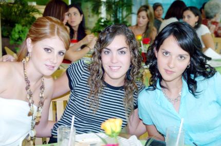 12072006 
Analya Román, Romy Humphrey y Adriana Vargas.