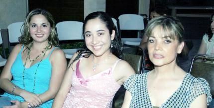 12072006 
Susana Arratia, Maribel Martínez e Yvette Rustrián.