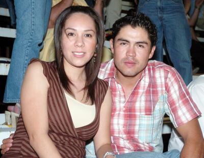 18072006 
Carol Posada y Jorge Ríos.