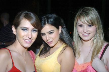 23072006 
Karla Martínez Serhan, Margarita Nahle y Regina Ortiz.