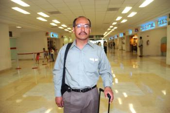 27072006
Francisco Campos Rosales viajó con destino a la Ciudad de México.
