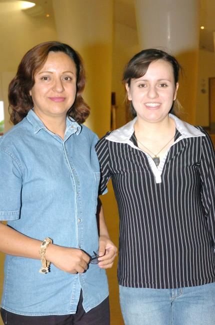 31072006
Patricia y Rocío Villalobos.