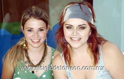 30072006 
Aracely Martìnez y Julia Salazar.