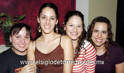 30072006 Brenda Gutiérrez de Montaña, Leyla Fahur de Cervantes, Ale Orozco Garza y Gloria Garza.