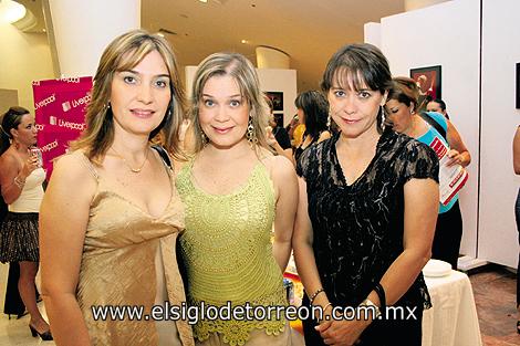 Susana Grageda de González, Pily Grageda de Tijerina y Lety Grageda de De la Garza.