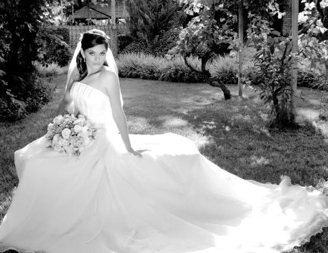 Srita. Katia Hernández Camacho, el día de su enlace nupcial con el Sr. Alain Collier de la Marliere.