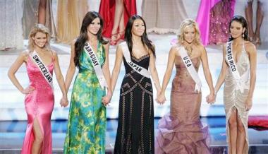 Entre las cinco finalistas, Zuleyka Rivera compitió con Kurara Chibana de Japón, que quedó como primera finalista; Lauriane Gillieron, de Suiza, la segunda finalista; Lourdes Arévalo, de Paraguay, la tercera finalista; y Tara Conner, de Estados Unidos, cuarta finalista.