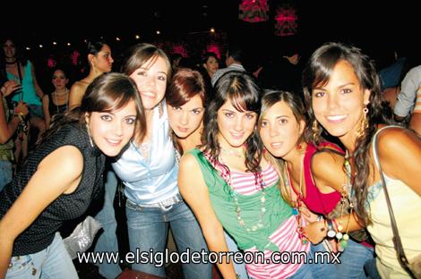 Vica, Yosy, Ana Gaby, Marijose, Fer y Ale.