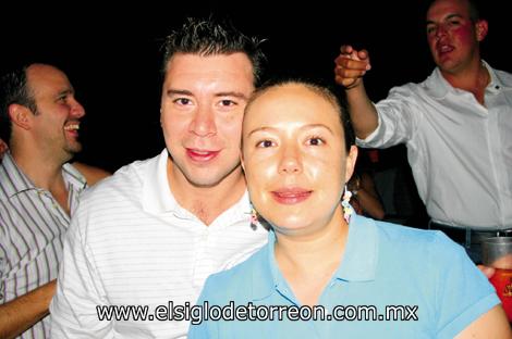 Lawrette Aguilera Schultz y Carlos Márquez.