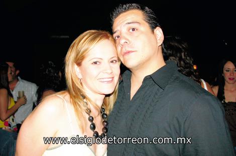 Karime Jalife de Ramos y Marco Antonio Ramos.