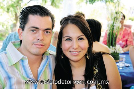 Miguel Ángel Montoya y Jessica Martínez de Montoya.