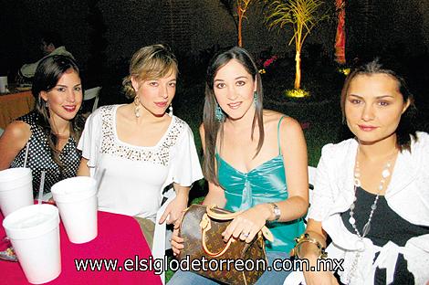 Gaby Díaz de León de Obeso, Isabel Cobo Boehringer, Vicky Ibarguengoytia de Murra y María Dabdou de Dávila.