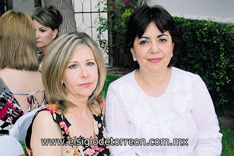 Betty Salazar de Ortiz y Leticia Leal Garza.