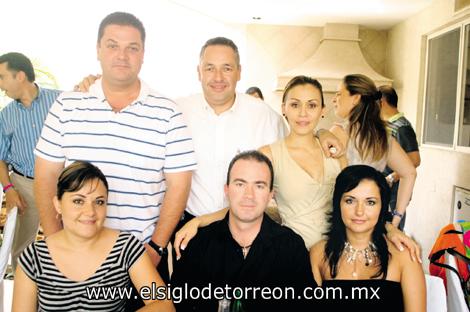 Rodolfo y Evelyn Alatorre, Pedro y Paty Revuelta y Javier y Marcela.