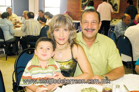 Sami, Silvia y Jacobo Gidi.