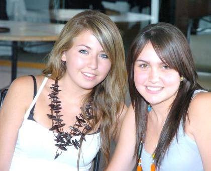 01082006

Estefy Dingler y Romina Schiavon.