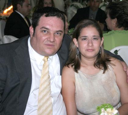 01082006

Salvador y Nubia Orozco.