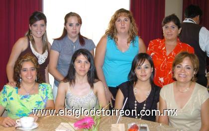 02082006
Guadalupe, Pavis, Rosy, Olga, Sofía, Perla, Ángeles y Patricia, en pasado festejo social.