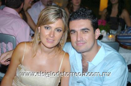 03082006
Karla Zúñiga y Alberto Rosales.