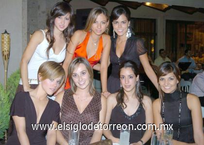 03082006
Ale Celayo, Pamela Díaz, Daniela Natera, Maru López, Analy de la Cruz, Mary Gaby Gutiérrez y Anabel González.