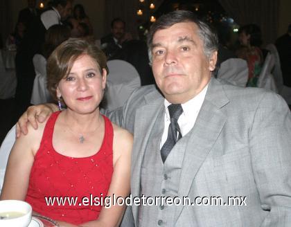 09082006
Tere de Hinojosa y Gerardo Hinojosa.