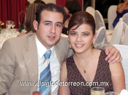 06082006 
Luis del Moral y Sandra Hernández.