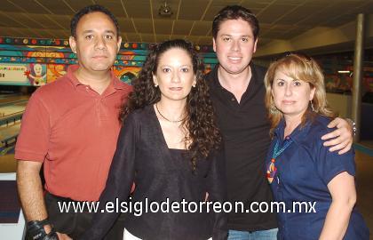 06082006 
Jorge Ayala, Claudia de Ayala, Laura Elena Garrido y Fabio Pérez.