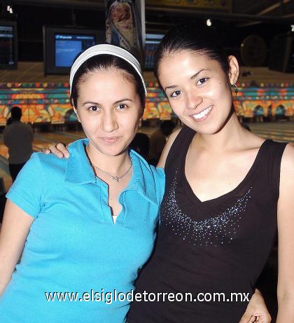 06082006 Luz Adriana Rojas y Adriana Núñez.
