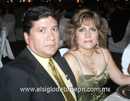 05082006 
 Manuel Lozano Romero y Adriana Sandoval de Lozano