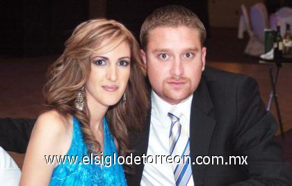 05082006 

Valeria Muñoz y Gabriel Villalobos