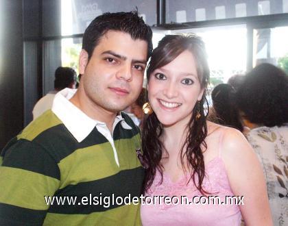 13082006 
Fabiola Sotoluján y Alejandro Marín.