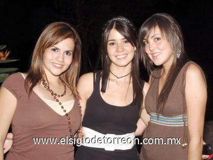 13082006 
Bárbara González, Anabael Salas y Mariana Murguía.