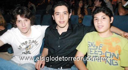 13082006 
Edilberto Morales, Marco Sandoval y Marcelo Morales.