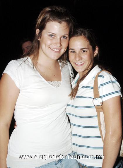 13082006 
Karen Von Bertrab y Marce Gonzàlez.