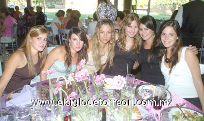 15082006
Montserrat Limón, Mariana Diez, Marigaby Gutiérrez, Mayosa Borboglio, Susy Murra y Florilú González.