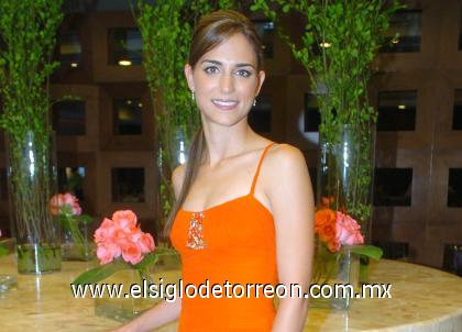 15082006
Con un toque de buen gusto, se llevó a cabo la despedida de Daniela Murra Marroquín.