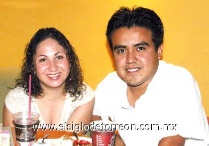 22082006
Laura Valderrama y Daniel Soriano.