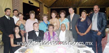 20082006 
Noé Cárdenas, Alejandro y Adriana Martínez, Carmelita Anaya, Bertha de la Torre, Paty Anaya, Marissa y Martín Escobedo, Juanis y Cuauhtémoc Cárdenas, Raúl,de la Torre, Mercedes y Manuel Cárdenas.