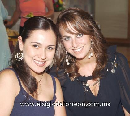 20082006 
Lizeth Espinoza de Solís y Sofía Zarzar de Kuri.