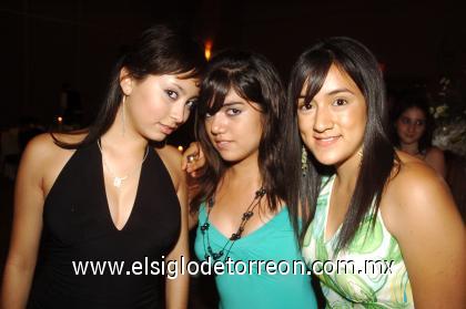 23082006 
Mariela Cuevas, Myrna Luévano y Grace Breceda.