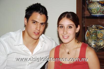23082006 
Lalo Carmona y Stephy Cohen.