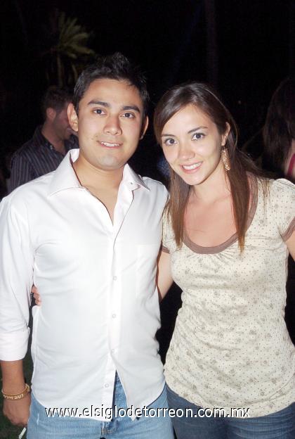 25082006 
Jorge Fematt y Karen Plata.