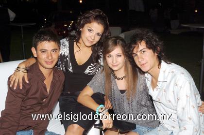 25082006 
Parker Valerio, Bárbara Rendón, Sandra Casale y Armando Aragón.
