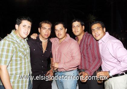26082006
 Jorge Madinaveitia, Octavio López, Leo Montoya, Judas López y Raúl Martínez