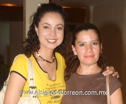 27082006
Claudia Cepeda y Rocío Licerio.
