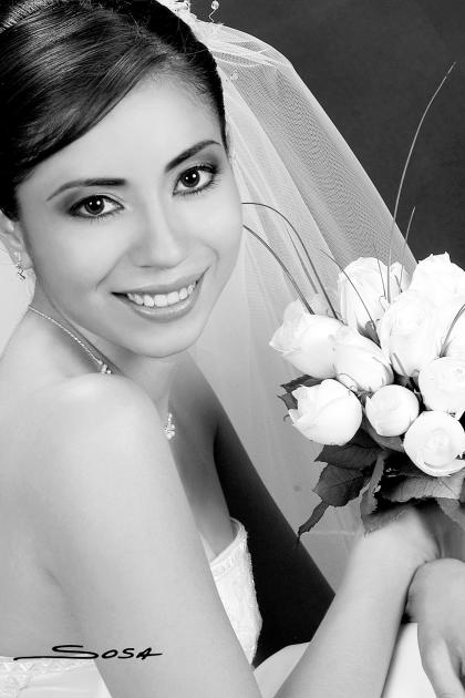 Srita. Estrella García Sifuentes el día que celebró su enlace nupcial con el Sr. Juan Alvar García Sifuentes.


Estudio: Sosa