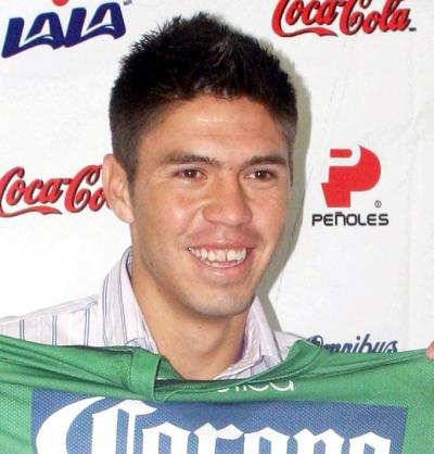 23 Oribe Peralta Morones
Delantero
Número 23
22 años 
Procede del Monterrey
