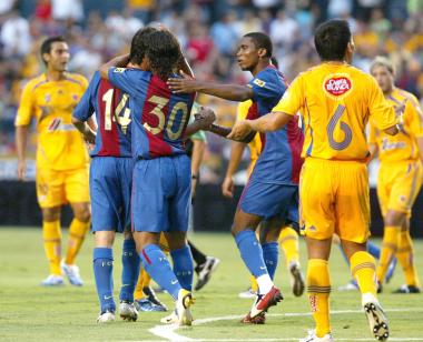 Barcelona no tuvo que esforzarse mucho para irse al frente en el marcador, ya que el gol se gestó en dos graves errores de la zaga de la UANL.